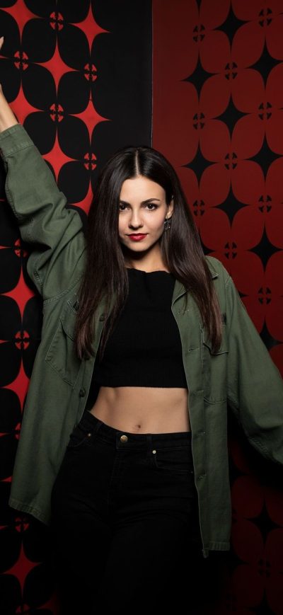Fond d'écran iPhone Victoria Justice Ian Spanier Photoshoot 2019