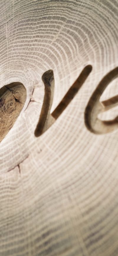 Fond d'écran iPhone Love Written On Wood