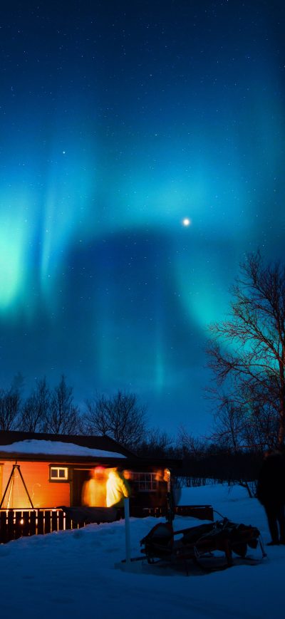 Fond d'écran iPhone House Under Aurora Northern Lights