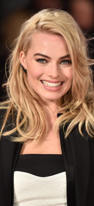 Fond d'écran iPhone Margot Robbie Smiling Cute 4k