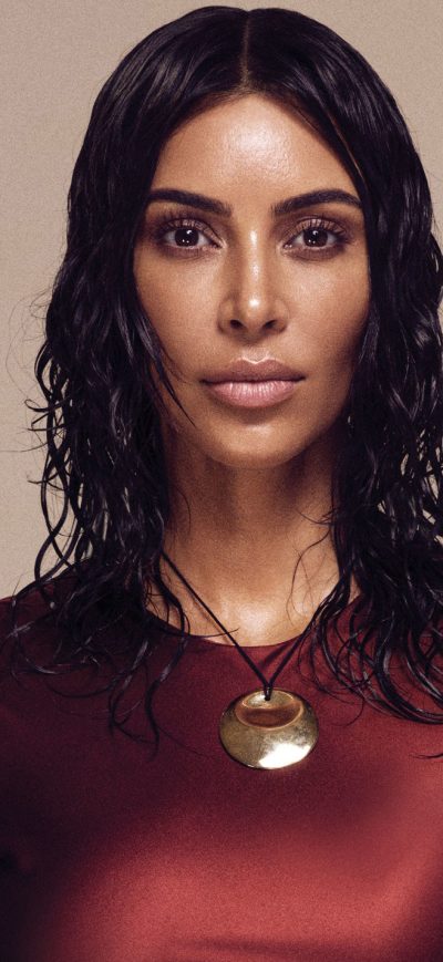 Fond d'écran iPhone Kim Kardashian Vogue 2019