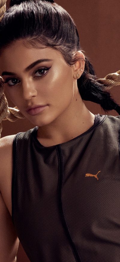Fond d'écran iPhone Kylie Jenner Puma Photoshoot