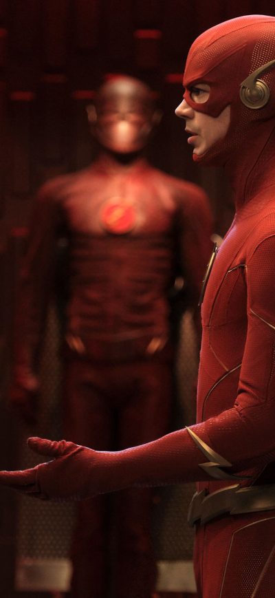 Fond d'écran iPhone Ezra Miller As Flash Meets Barry Allen In Crisis On Infinite Earths