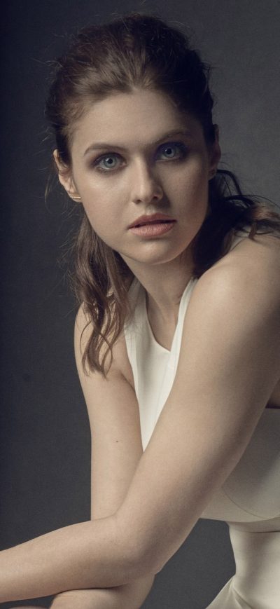 Fond d'écran iPhone Alexandra Daddario Vanity Fair Photoshoot
