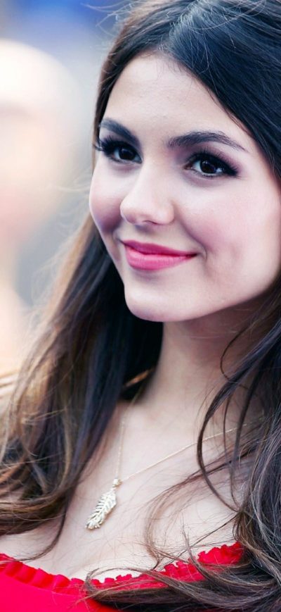 Fond d'écran Victoria Justice New sur iPhone