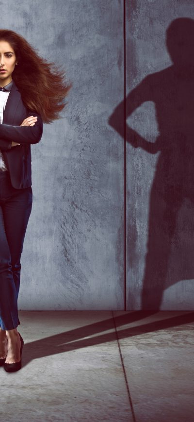 Fond d'écran Business Woman Superhero sur iPhone