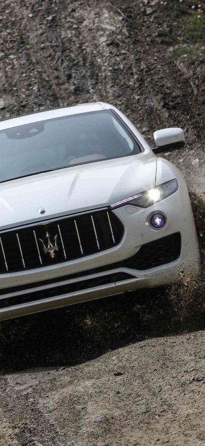 Fond d'écran iPhone 2017 Maserati Levante