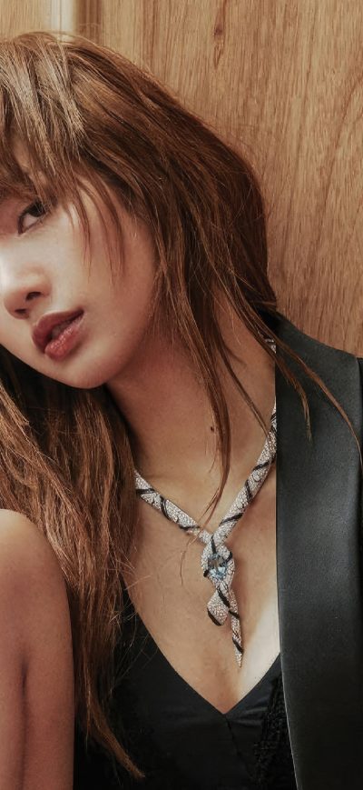 Fond d'écran iPhone Lisa Blackpink Harpers Bazaar