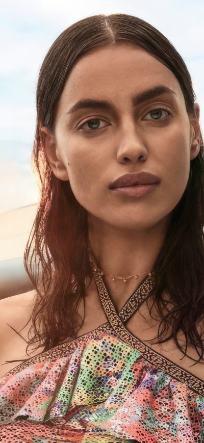 Fond d'écran iPhone Irina Shayk Vogue Brazil 2023