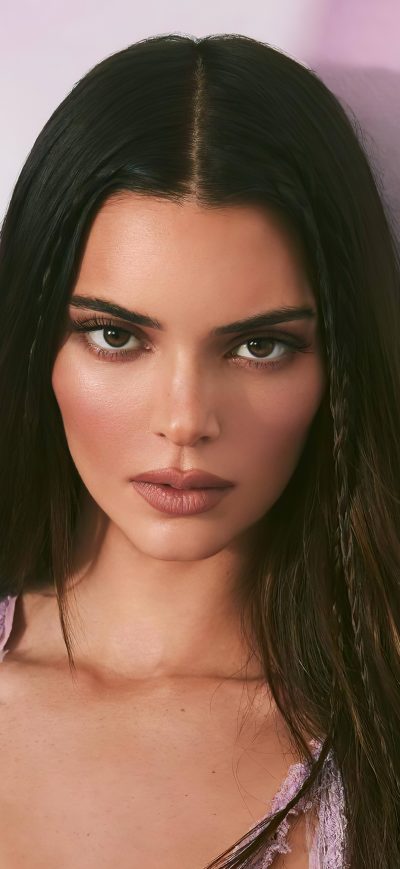 Fond d'écran iPhone Kylie And Kendall Cosmetics 2022