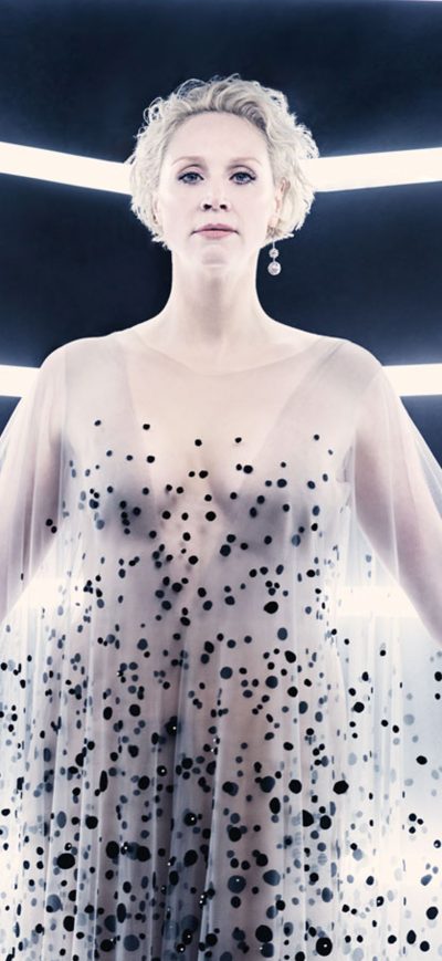 Fond d'écran iPhone Gwendoline Christie As Captain Phasma In British Vogue 2017