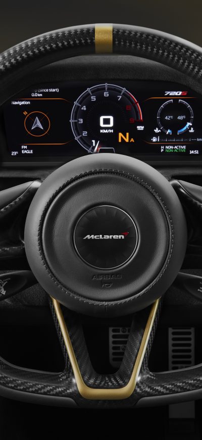 Fond d'écran iPhone Mclaren 720s Steering View