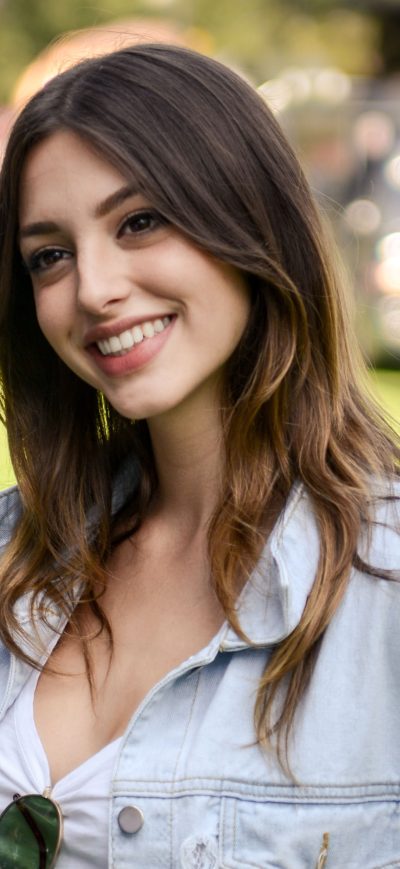 Fond d'écran iPhone Celine Farach Smiling
