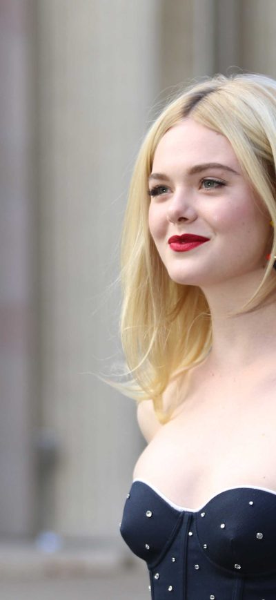 Fond d'écran iPhone Dakota Fanning At Paris Fashion Week 2017