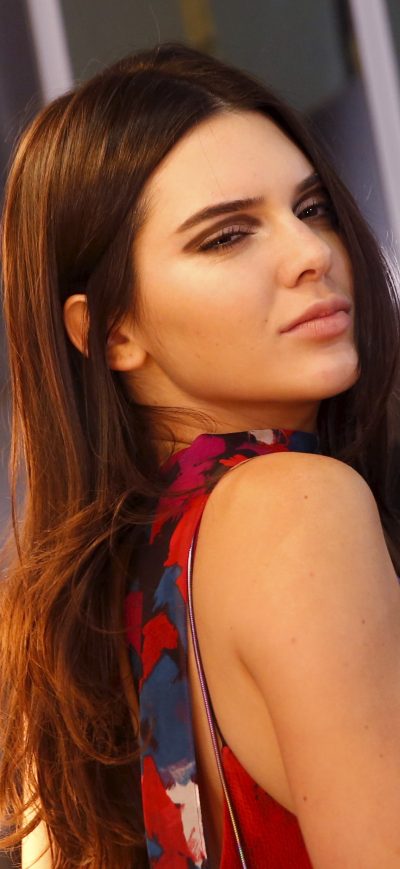 Fond d'écran Kendall Jenner 8 sur iPhone