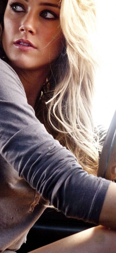 Fond d'écran iPhone Amber Heard Mood