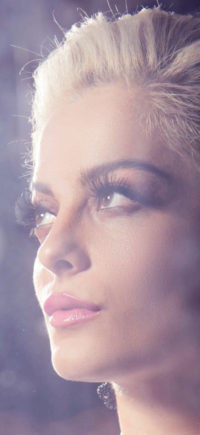 Fond d'écran iPhone Bebe Rexha Face Closeup