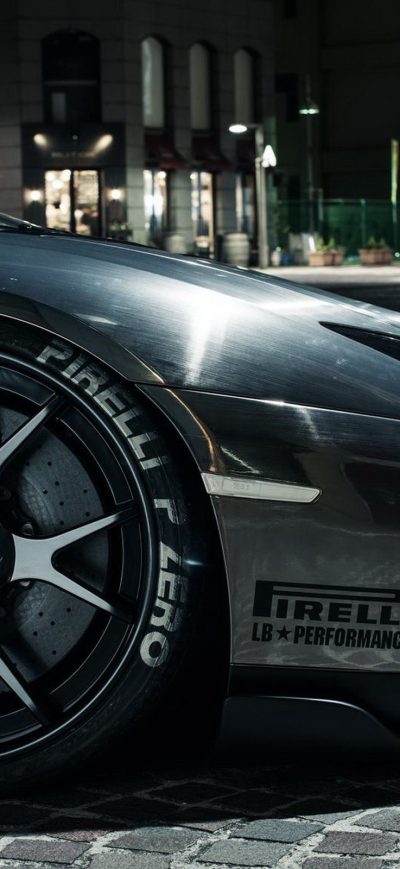Fond d'écran iPhone Lamborghini Aventador Pirelli Tyres