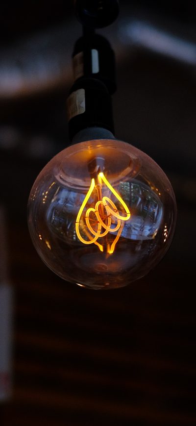 Fond d'écran iPhone Light Bulb 5k