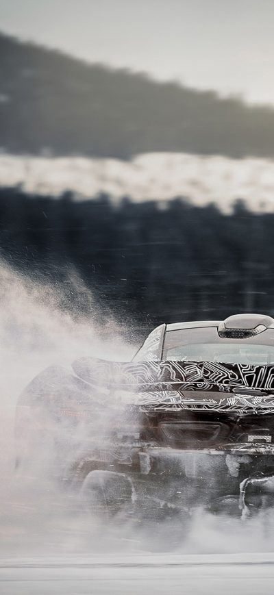Fond d'écran iPhone Mclaren P1 Ice Drifting