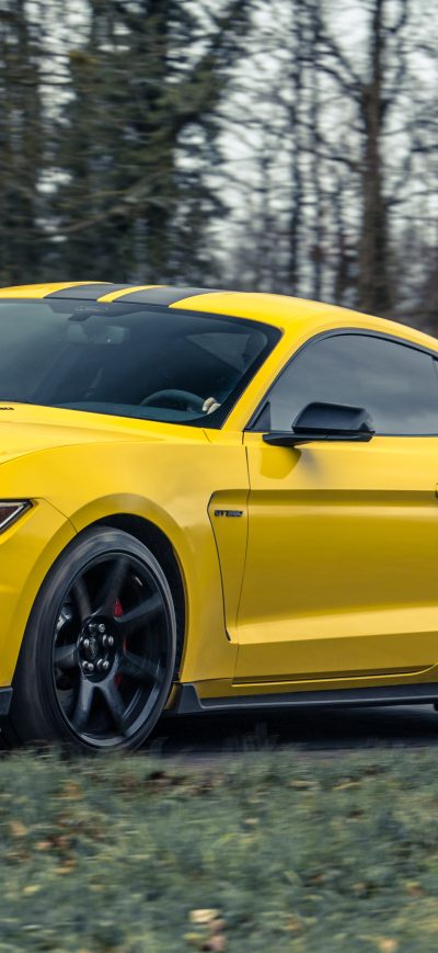 Fond d'écran iPhone Yellow Mustang 5k