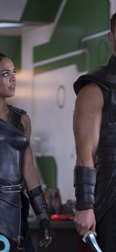 Fond d'écran iPhone Thor And Valkyrie In Thor Ragnarok