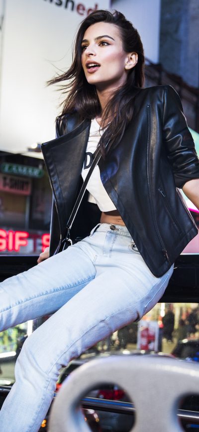 Fond d'écran iPhone Emily Ratajkowski Dkny Campaign 2018