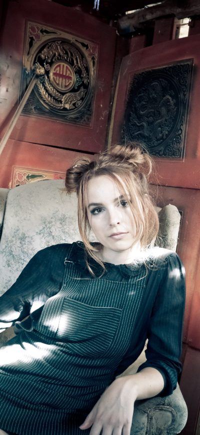 Fond d'écran iPhone Bridgit Mendler