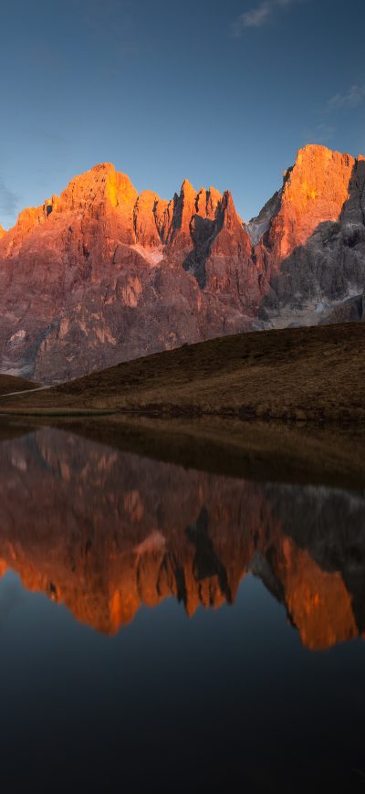 Fond d'écran iPhone Lake Between Mountains 4k