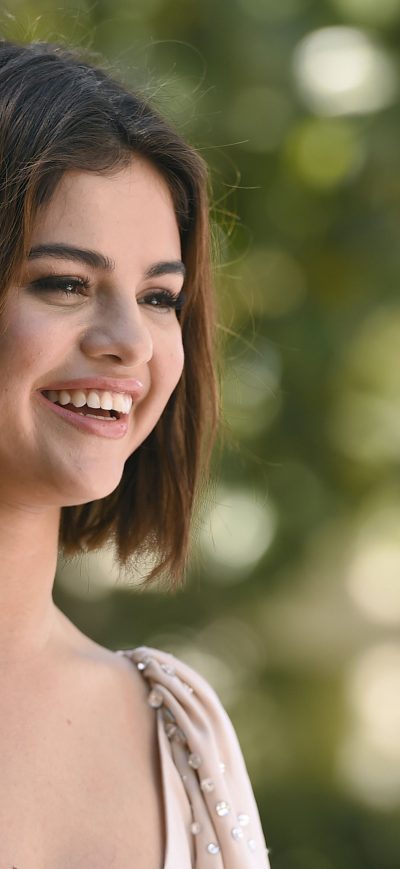 Fond d'écran iPhone Selena Gomez At Hotel Transylvania 3 Press Tour