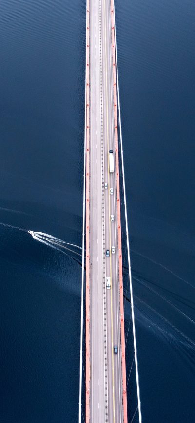 Fond d'écran iPhone Bridge Under Blue Sky 5k