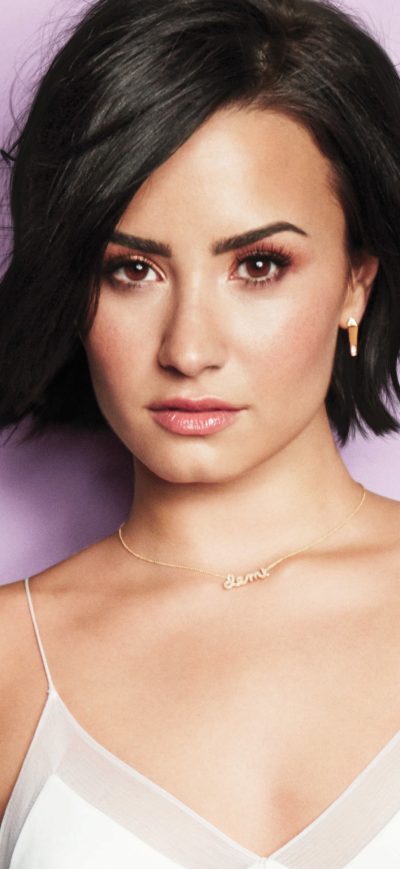 Fond d'écran iPhone Demi Lovato Cosmopolitan