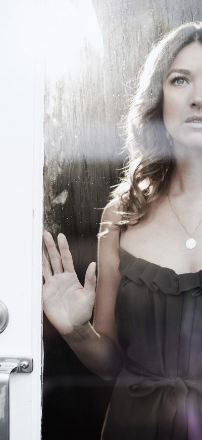 Fond d'écran Natalie Zea sur iPhone