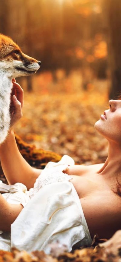 Fond d'écran iPhone Redhead Girl With Fox