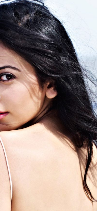 Fond d'écran iPhone Rakul Preet Singh Backless