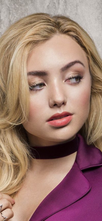 Fond d'écran iPhone 4k Peyton List