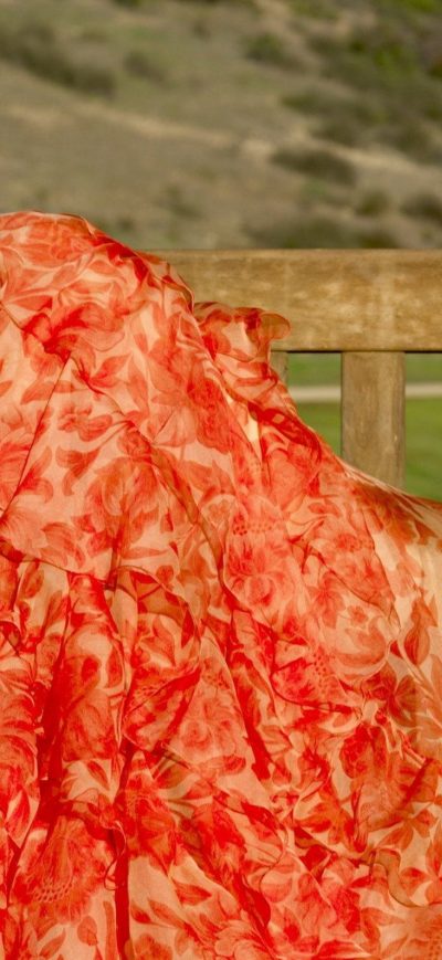 Fond d'écran iPhone Blonde Girl Dress