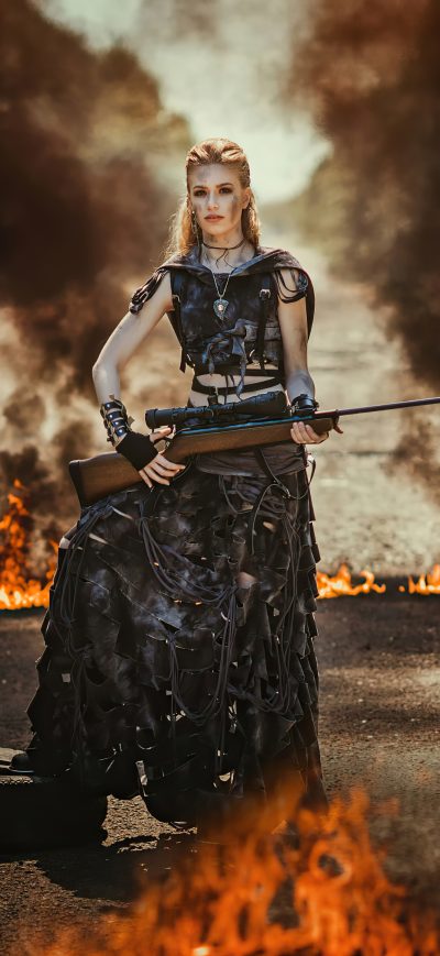 Fond d'écran iPhone Girl With Guns Apoclyptic Weapon 4k