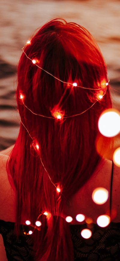 Fond d'écran iPhone Redhead Women City Lights Horizon Sitting On Pier