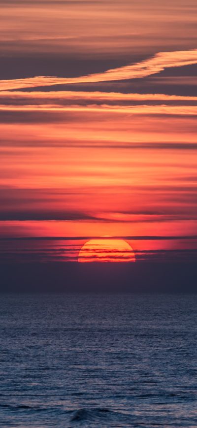 Fond d'écran iPhone Body Of Water Doing Sunset 4k