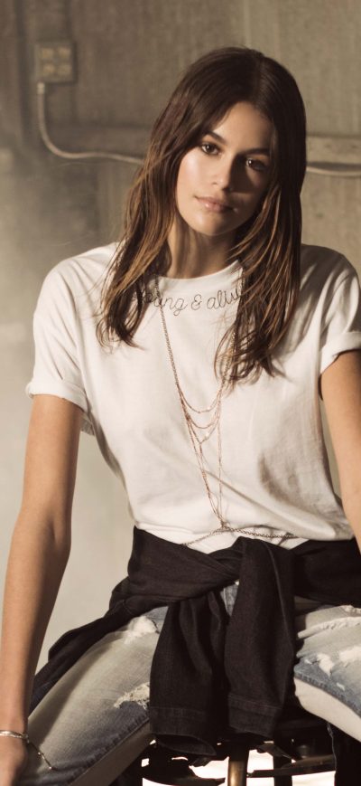 Fond d'écran iPhone Kaia Jordan Gerber 5k