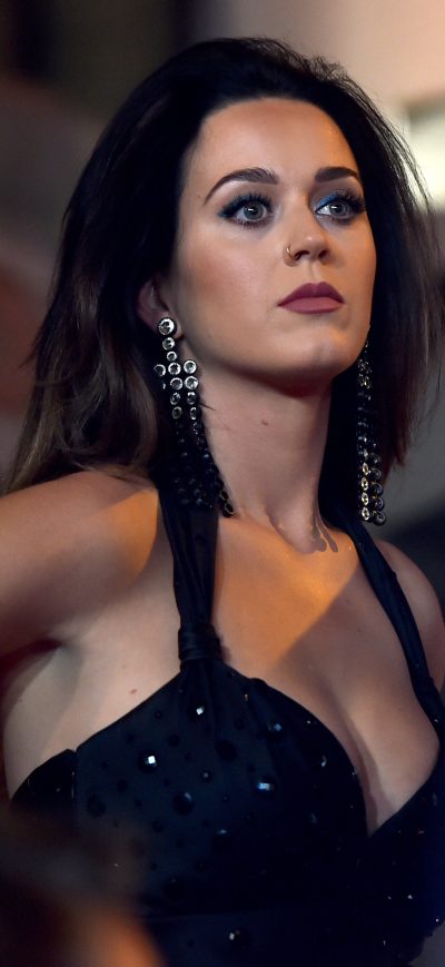 Fond d'écran iPhone Katy Perry Black Hairs 2017