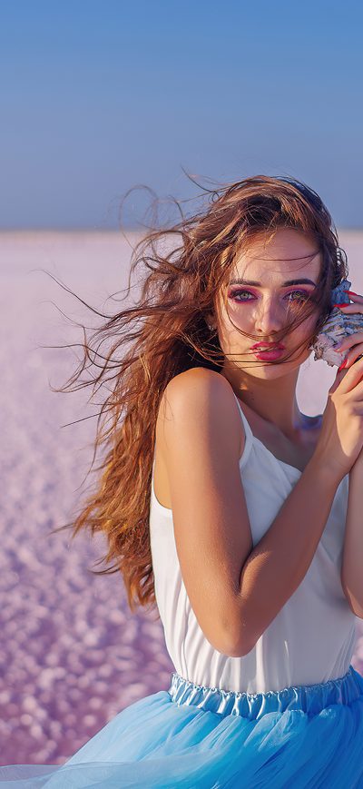 Fond d'écran iPhone Depth Of Field Girl Lipstick Long Hair On Face 4k
