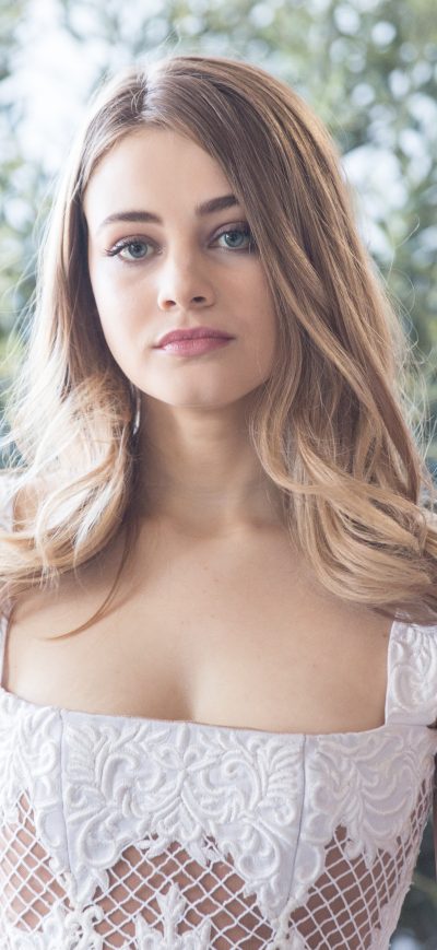 Fond d'écran iPhone Josephine Langford