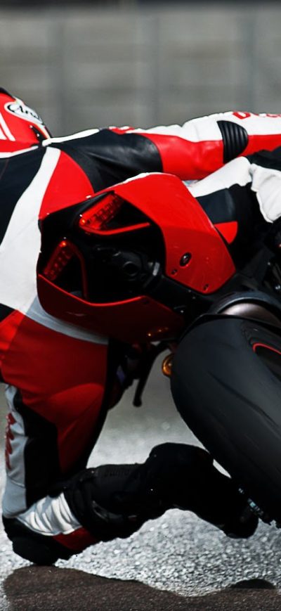 Fond d'écran iPhone Ducati 1199 Taking Corner