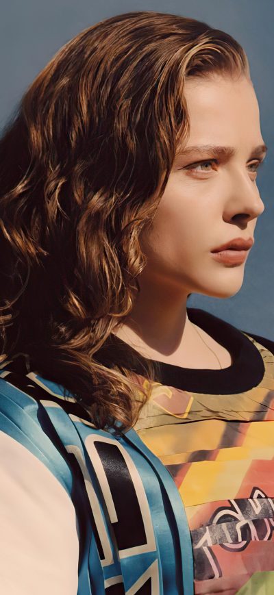 Fond d'écran iPhone Chloe Grace Moretz By Wonderland Magazine Spring 2021 5k