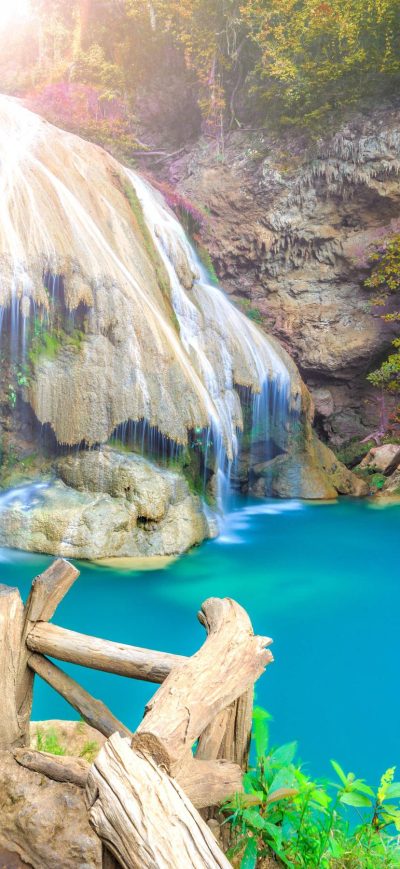 Fond d'écran iPhone Beautiful Waterfall In Thailand
