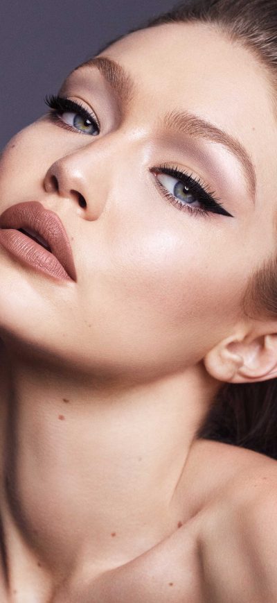 Fond d'écran Gigi Hadid East Coast Glam 4k sur iPhone