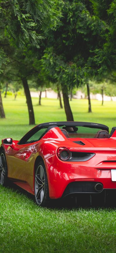 Fond d'écran iPhone Ferrari 488 Spider Roadster 5k