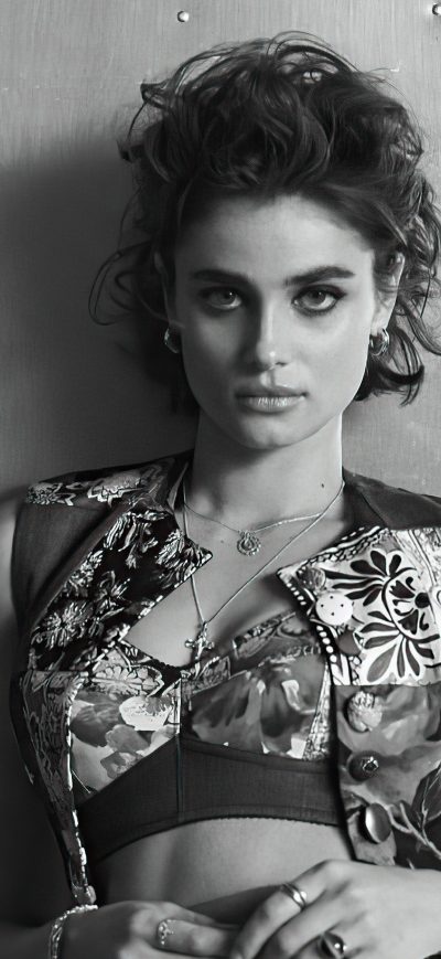 Fond d'écran iPhone Taylor Hill Vogue Mexico 2021